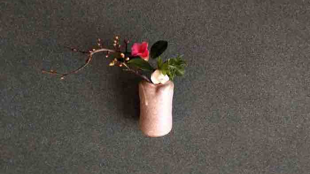 Wall-mounted vase